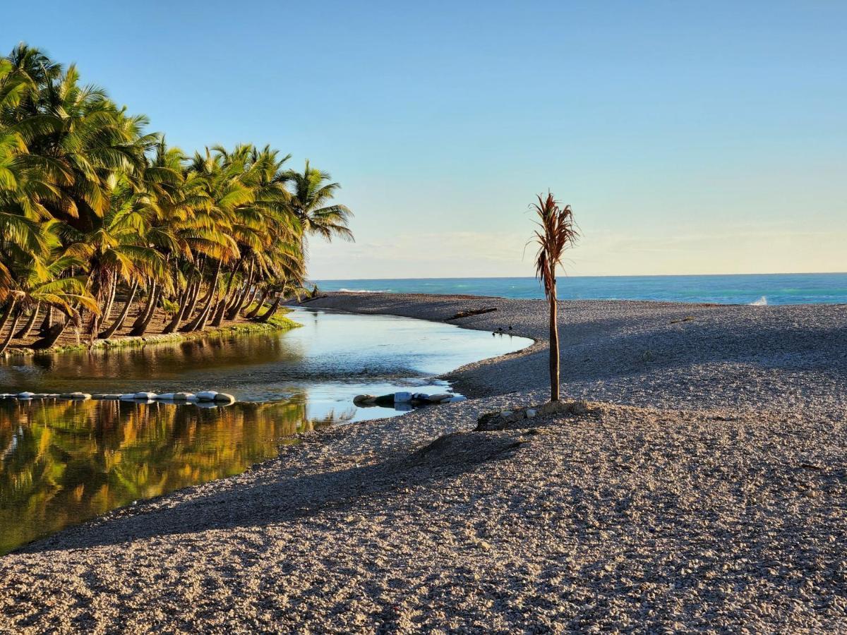 Beachfront Apartment, Quiet 4 Beds, 1 Bath, Ac, Wi-Fi, Hot Water, In Paraiso Near Los Patos 外观 照片