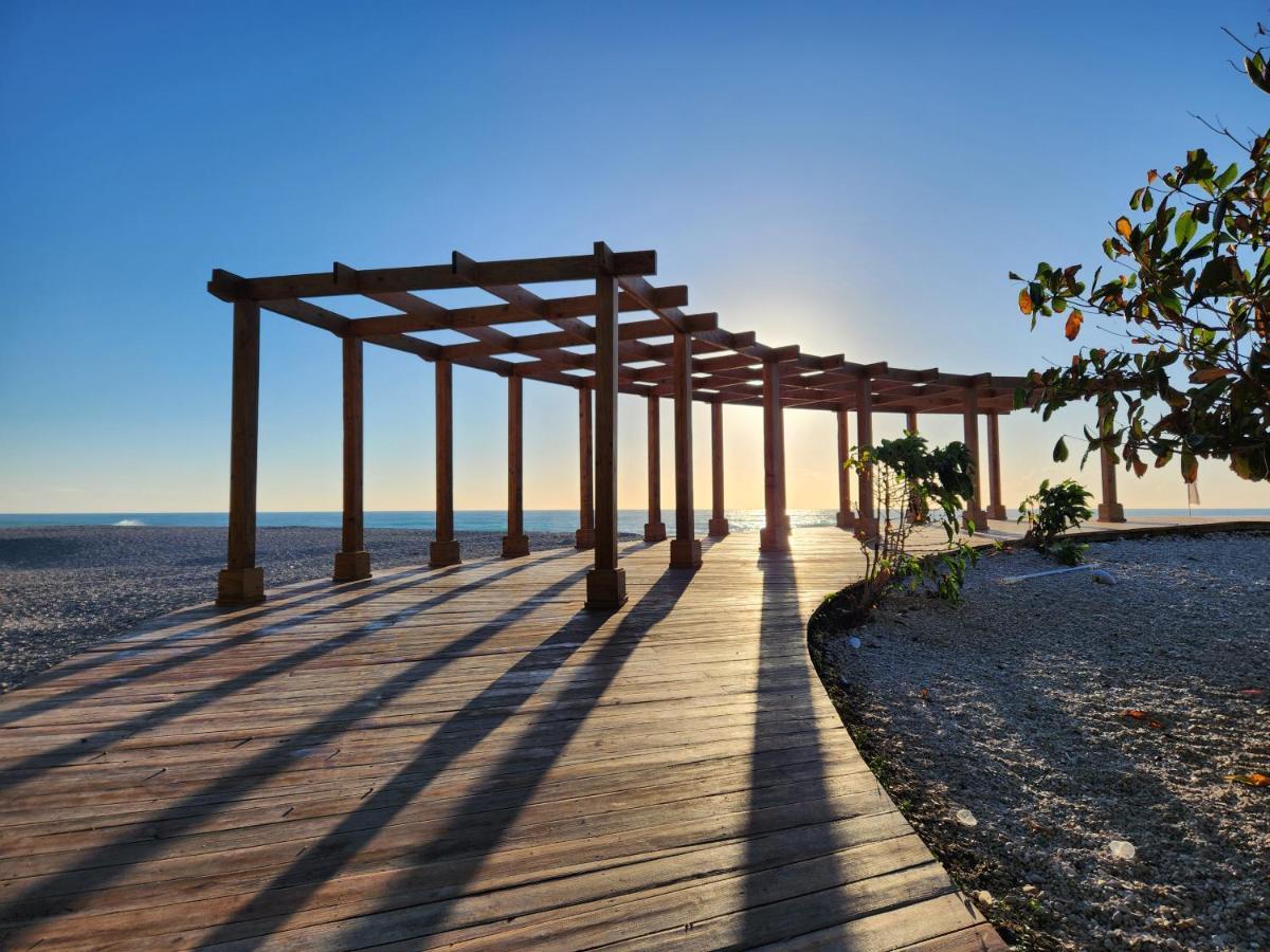 Beachfront Apartment, Quiet 4 Beds, 1 Bath, Ac, Wi-Fi, Hot Water, In Paraiso Near Los Patos 外观 照片