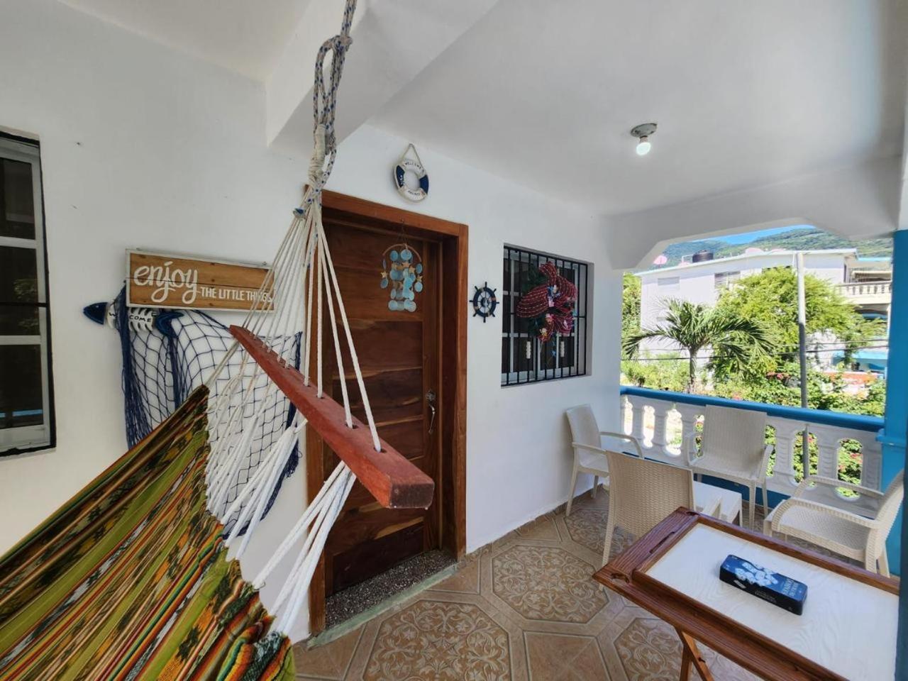 Beachfront Apartment, Quiet 4 Beds, 1 Bath, Ac, Wi-Fi, Hot Water, In Paraiso Near Los Patos 外观 照片